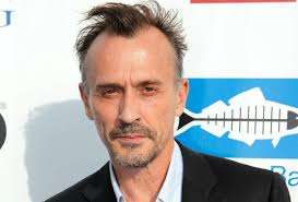 Robert Knepper